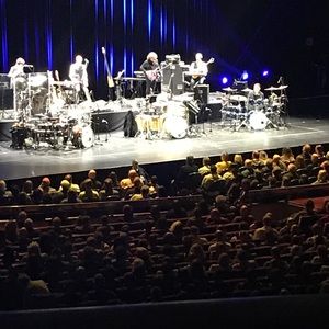 Meet your Posher, Avi